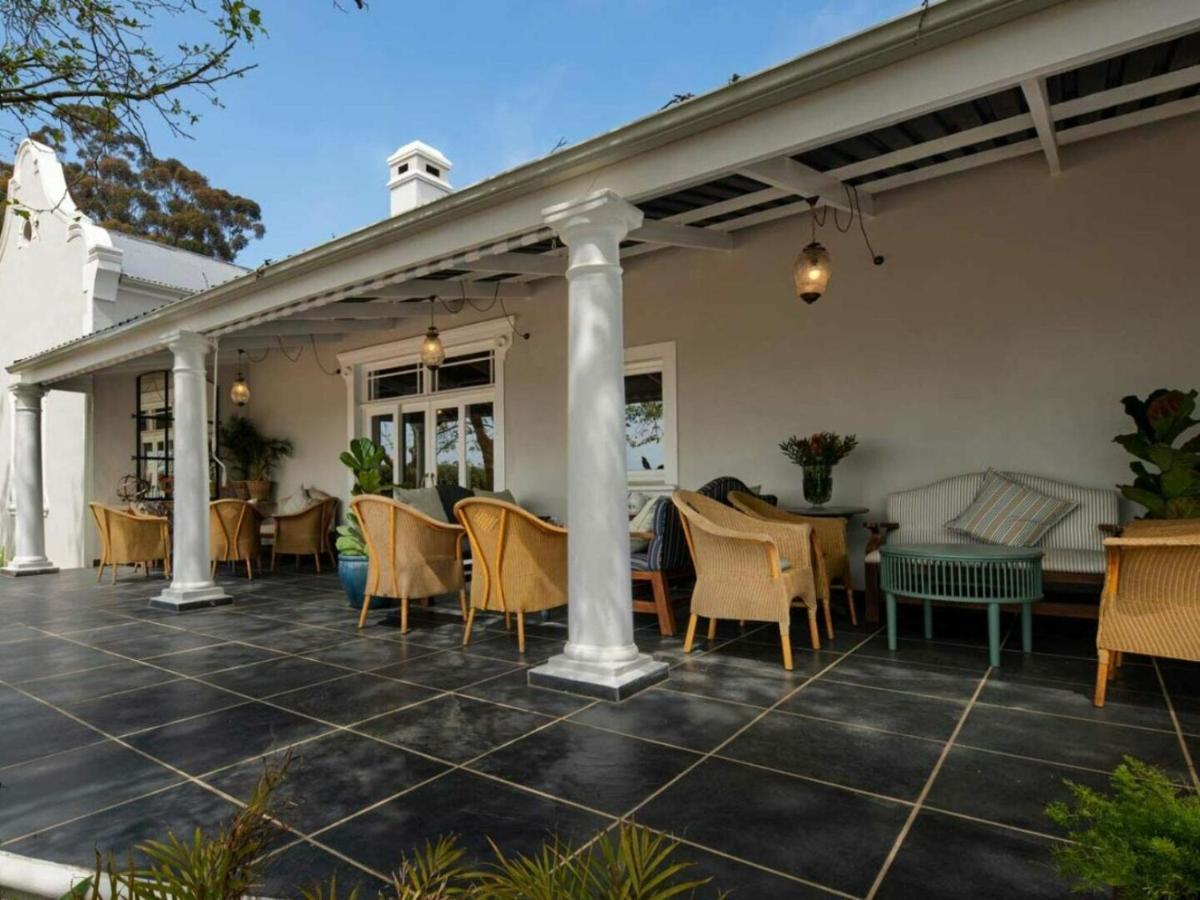 Banhoek Corner Guesthouse Stellenbosch Exterior photo