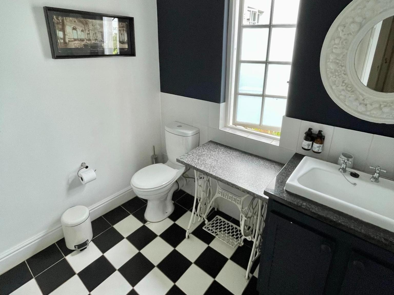 Banhoek Corner Guesthouse Stellenbosch Room photo